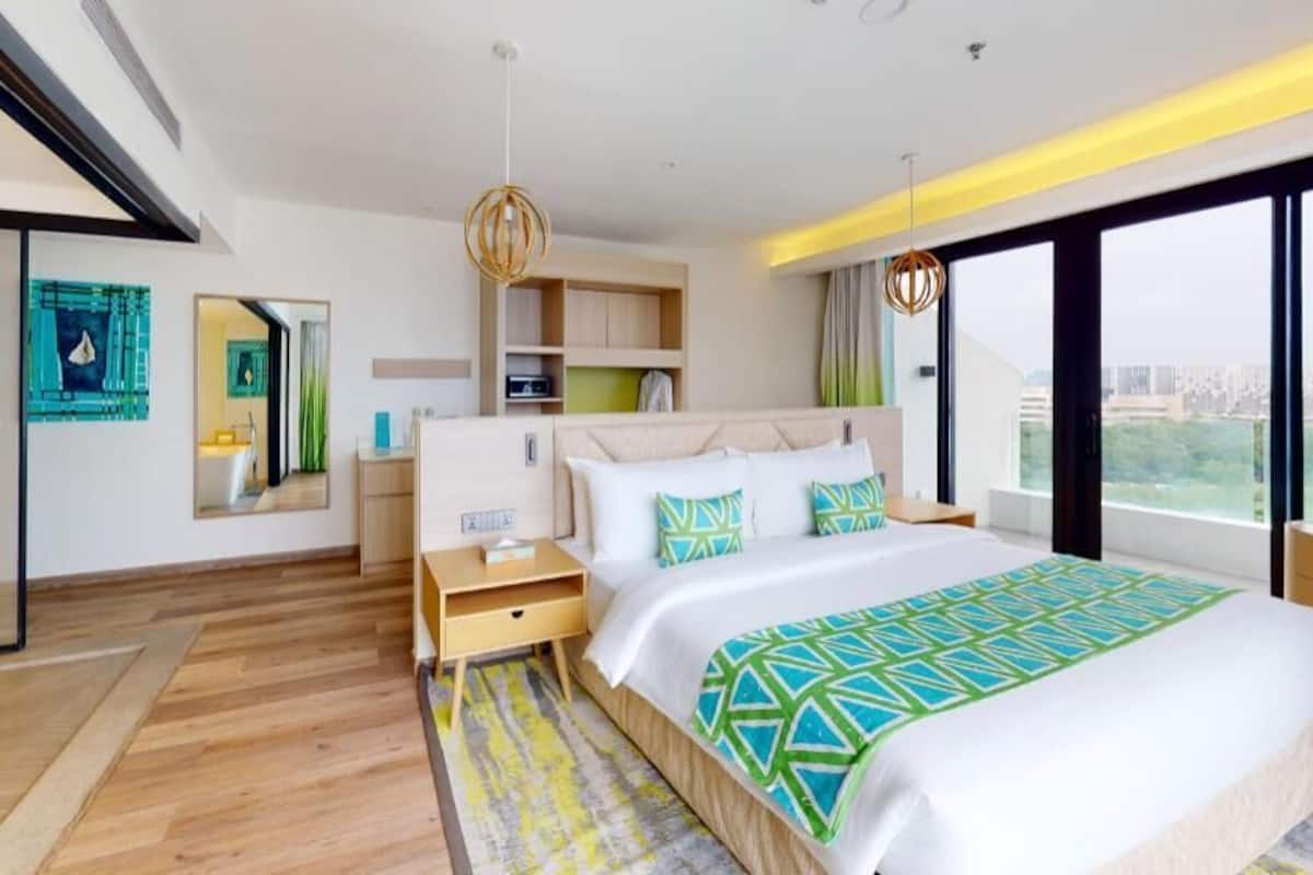 In-room safe, desk, laptop workspace, blackout curtains