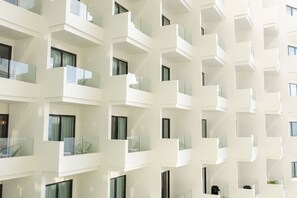 Exterior - Lime Resort Manila (Pasay)