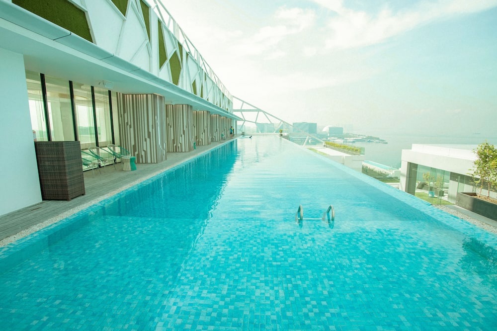 Lime Resort Manila