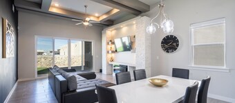 Modern 3 Bedroom House with Upgraded Showers