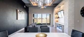 Modern 3 Bedroom House with Upgraded Showers