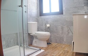 Bathroom - Chalet Piedra with private pool (CONIL DE LA FRONTERA)