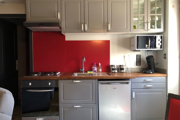 Refrigerador, microondas, horno, placa de cocina