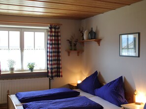 1 bedroom, internet, bed sheets