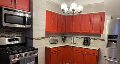 New Humble Home! - Near Six Flags & Naval Base!!