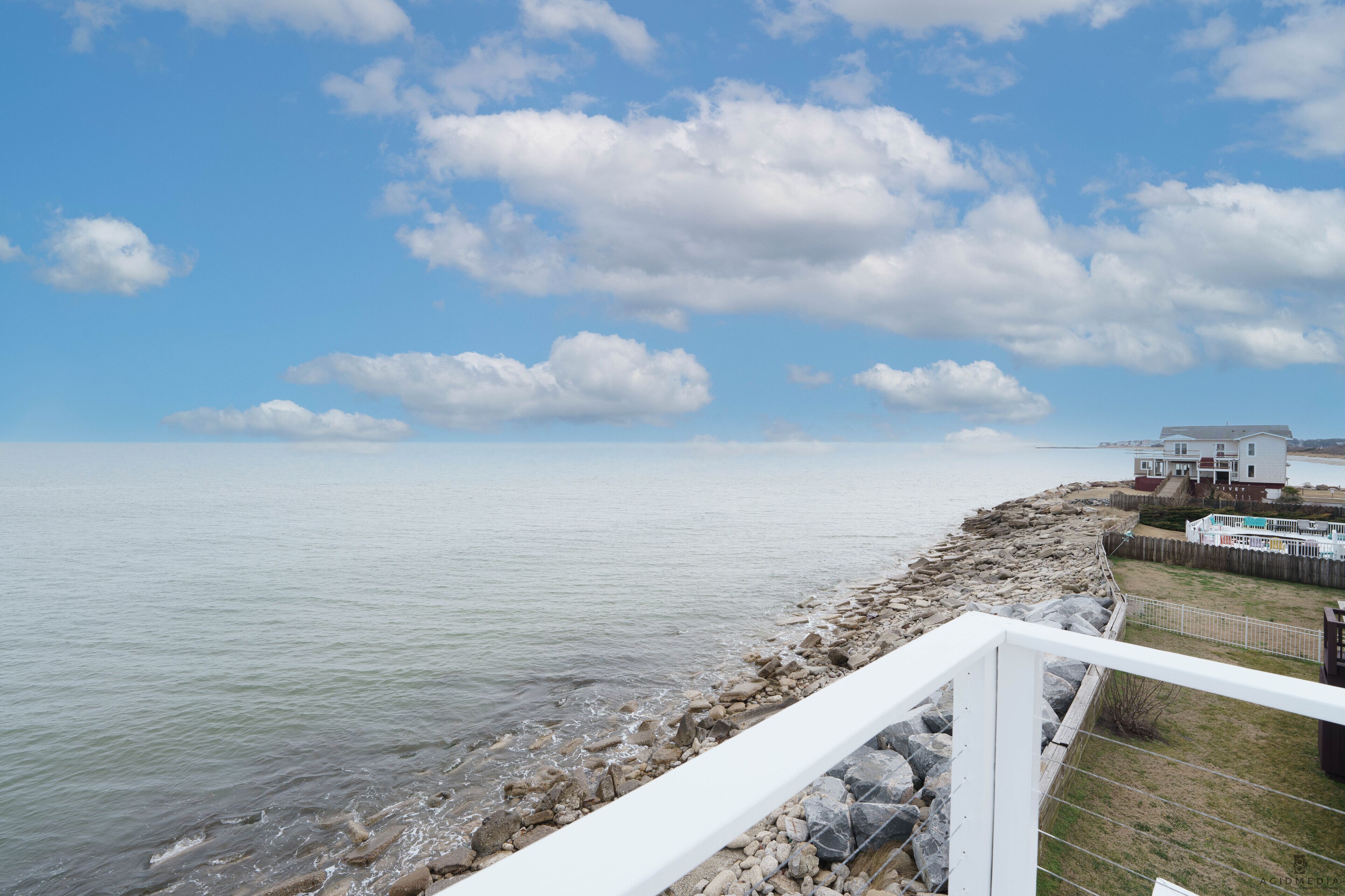 Beach| Luxury Oceanfront Property| 12 min drive to Buckroe BEACH