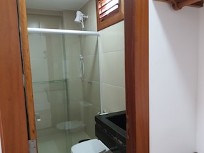 Double or Twin Room | Bathroom