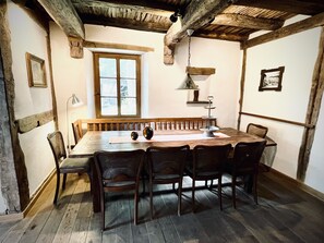 Dining - Exceptional half-timbered house in the direct vicinity of the Moselle (Münstermaifeld)