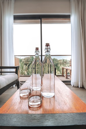 Estúdio família | Área de estar | TV de tela plana 42 polegadas com canais a cabo, TV