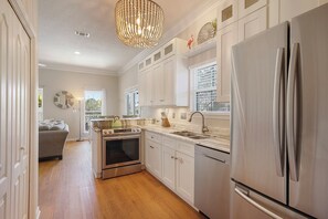 Fridge, microwave, oven, stovetop - Hidden Gem Escape - Secluded Vacation Home Near the Beach with Private Pool & Golf Cart (Miramar Beach)