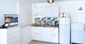 Frigorifero, microonde, forno, lavastoviglie