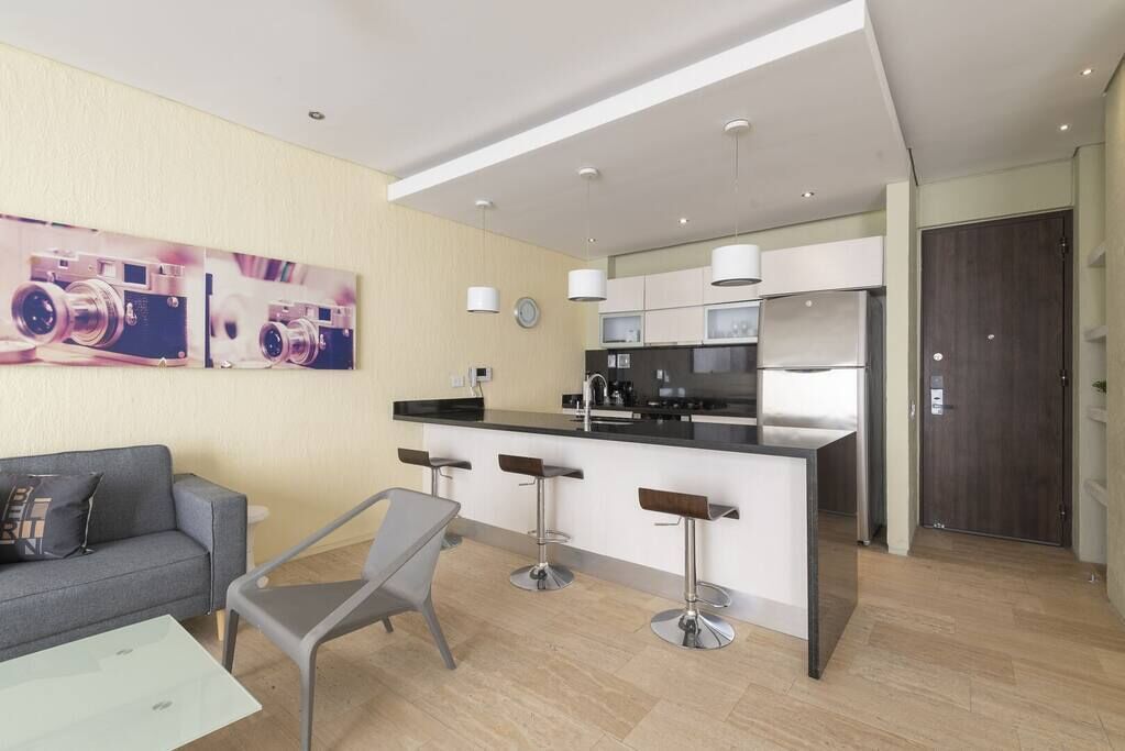 Luxury Loft with Jacuzzi in Parque de los Novios