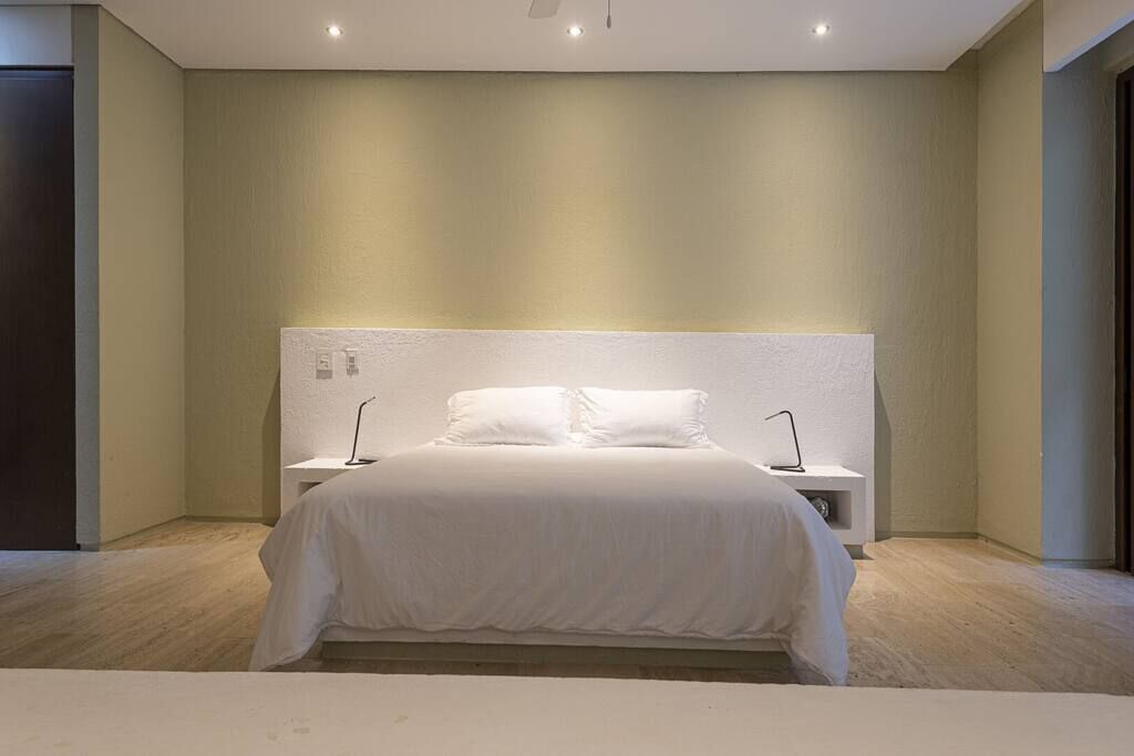 Luxury Loft with Jacuzzi in Parque de los Novios