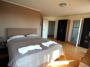 2 makuuhuonetta, Wi-Fi