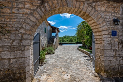 Im Herzen von Istrien, 2 Villen zur gemeinsamen Vermietung