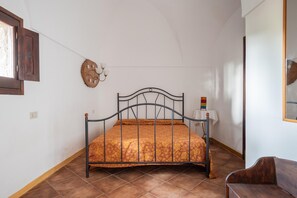 1 soverom, wi-fi (inkludert) og sengetøy