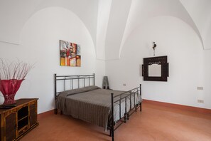 6 chambres, Wi-Fi gratuit, draps fournis