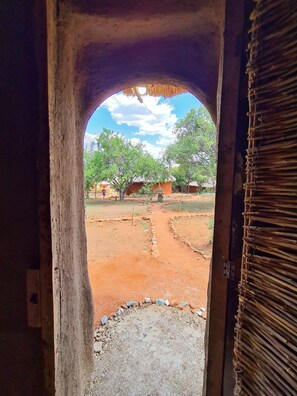 Chambre de base | Coffre-fort, literie fournie