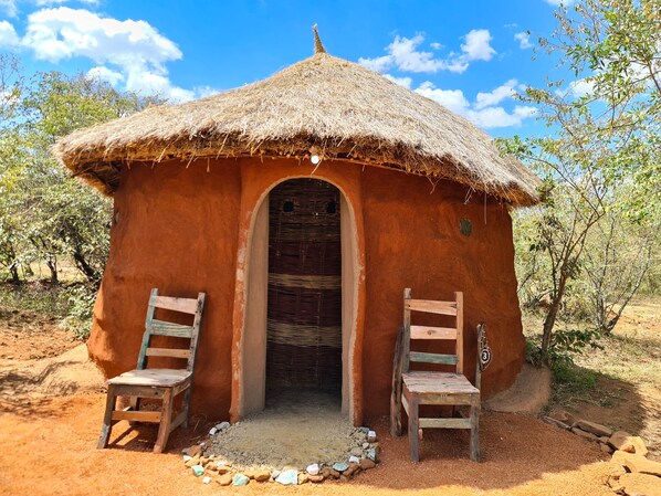 Chambre de base | Coffre-fort, literie fournie