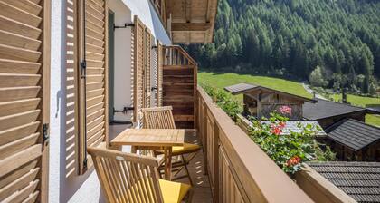 Apartment 'Lechnerhof Murmeltier' Near the Ski Area with Mountain View, Wi-Fi & Balcony