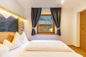 2 camere, ferro/asse da stiro, Wi-Fi gratuito, lenzuola