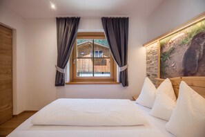2 dormitorios, tabla de planchar con plancha, wifi gratis y ropa de cama