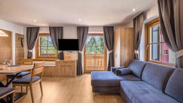 Fernseher, Tischtennisplatte