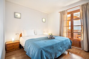 2 bedrooms, free WiFi, bed sheets - Apartment 'Vistasol Port de Soller' with Mountain View, Balcony and pool access (Soller)