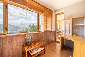 Interior - Apartment 'Vistasol Port de Soller' with Mountain View, Balcony and pool access (Soller)