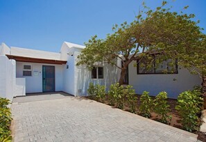 Exterior - "Villa Esencia" with Pool, Garden, A/C & Wi-Fi (Puerto del Carmen)