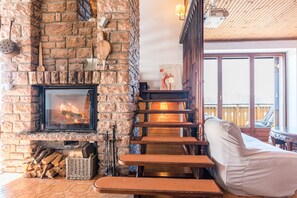 Interior - Chalet The Lodge Monte Bondone close to Ski Slopes with Mountain Views and Sauna (Vason)