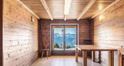 Chalet The Lodge Monte Bondone in der Nähe der Skipisten mit Blick auf die Berge und Sauna