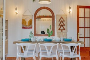 Dining - Chalet 'Villa El Pinar 1' with Pool, Garden & Wi-Fi (Ciutadella de Menorca)
