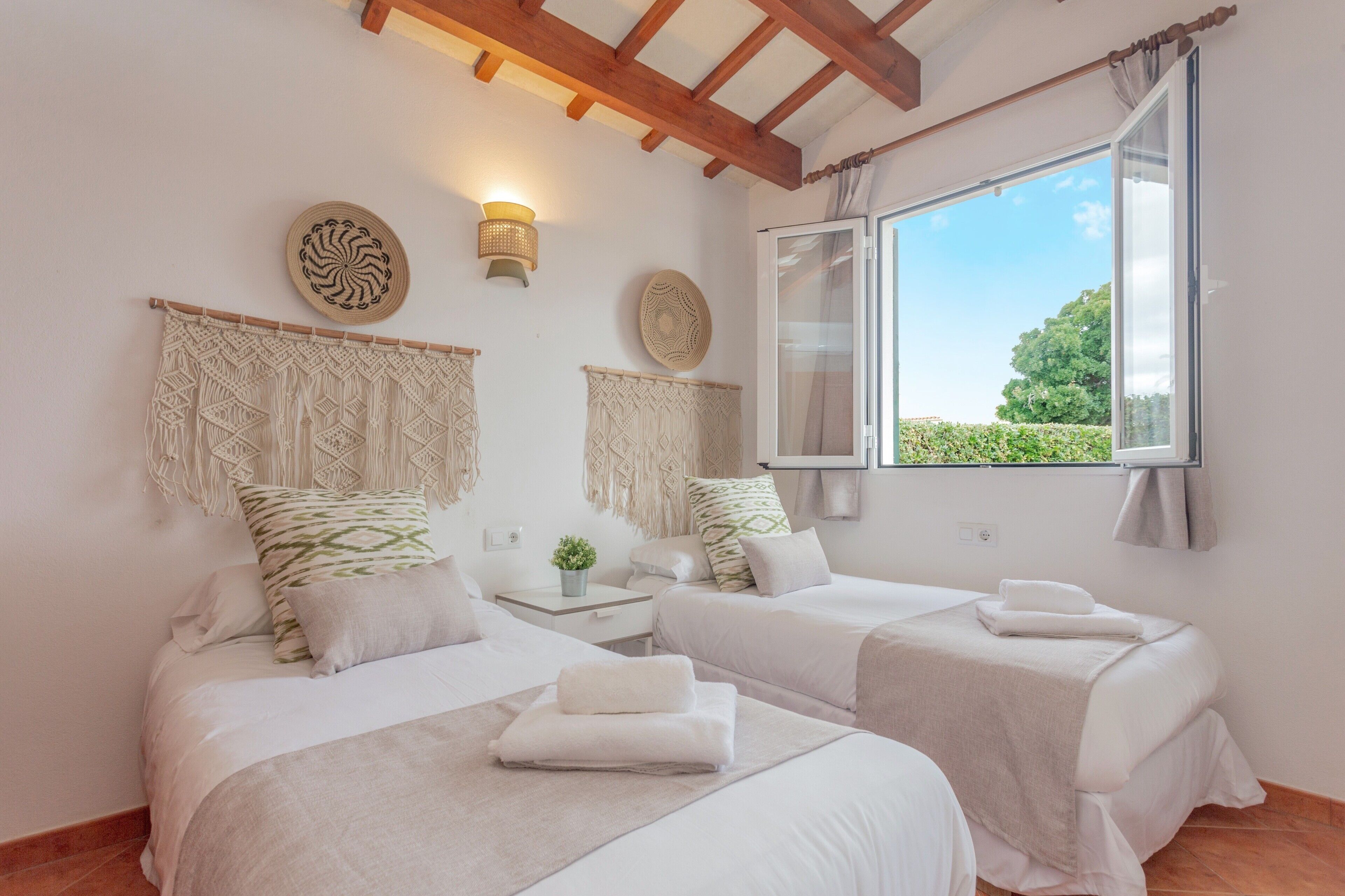 3 habitaciones, wifi gratis y ropa de cama 