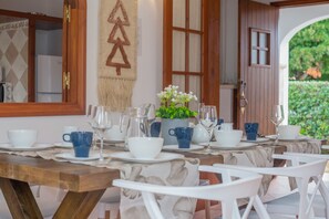 Dining - Chalet Villa El Pinar 2 with Pool, Garden & Wi-Fi (Ciutadella de Menorca)