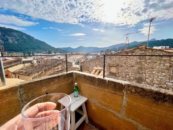 Property grounds - Pet-Friendly Holiday Home 'Casa Romana' with Mountain View, Pool & Wi-Fi (Pollença)