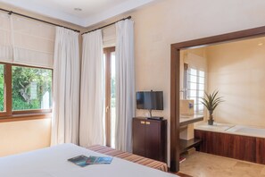 5 chambres, fer et planche à repasser, Wi-Fi gratuit, draps fournis