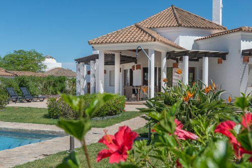 Villa Lila with Private Pool, Garden and Wi-Fi