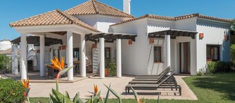Villa Lila with Private Pool, Garden and Wi-Fi