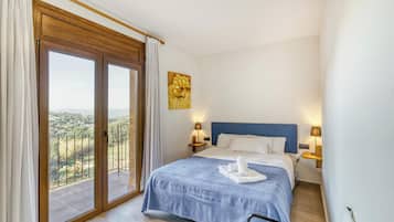 3 habitaciones, tabla de planchar con plancha y wifi gratis