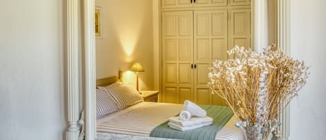 3 makuuhuonetta, ilmainen Wi-Fi, vuodevaatteet