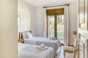 3 dormitorios, wifi gratis, ropa de cama