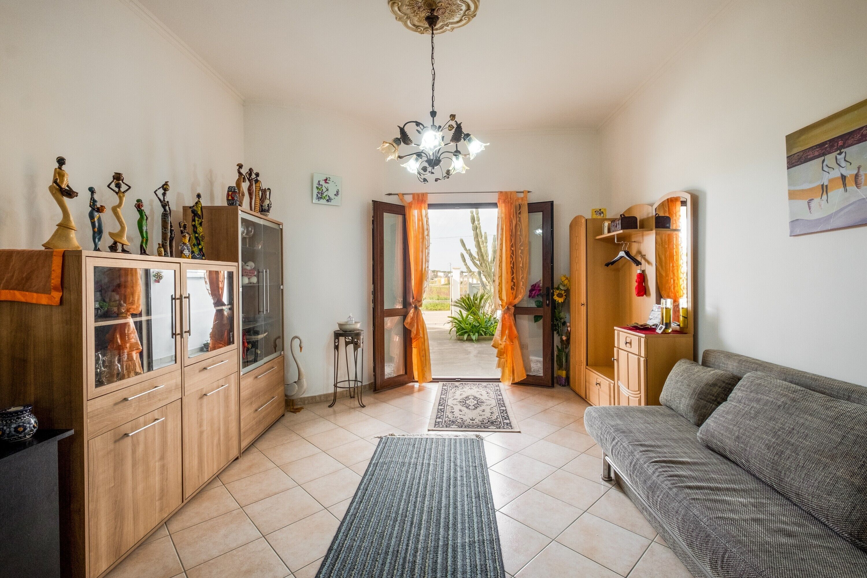 Fernseher, Kamin, DVD-Player, Stereoanlage