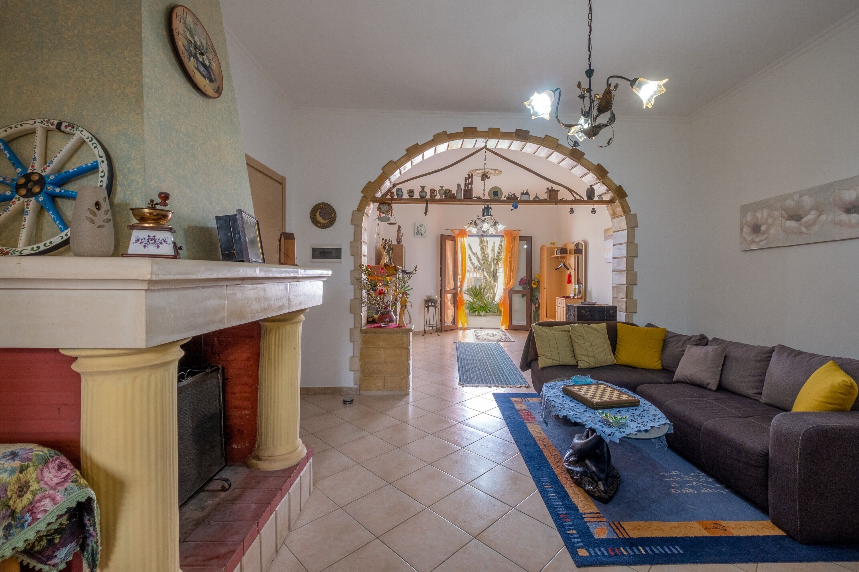 TV, fireplace, DVD player, stereo