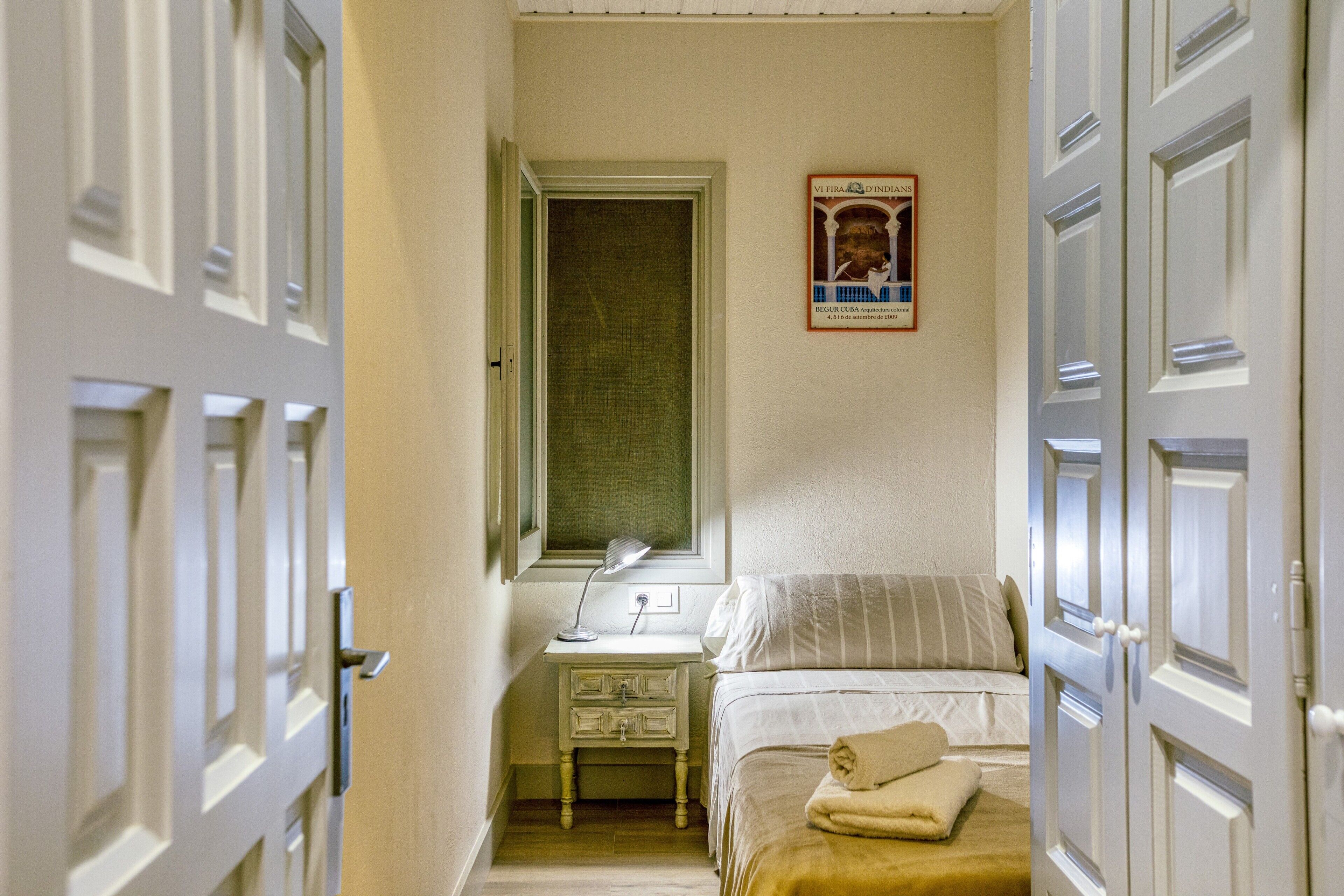 3 slaapkamers, een strijkplank/strijkijzer, gratis wifi, beddengoed