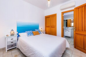 3 habitaciones, tabla de planchar con plancha y wifi gratis 