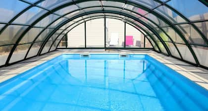 Gîte for 12 people, classified 4 **** with heated and covered swimming pool