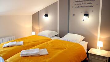 5 slaapkamers, een strijkplank/strijkijzer, reisbedje, gratis wifi