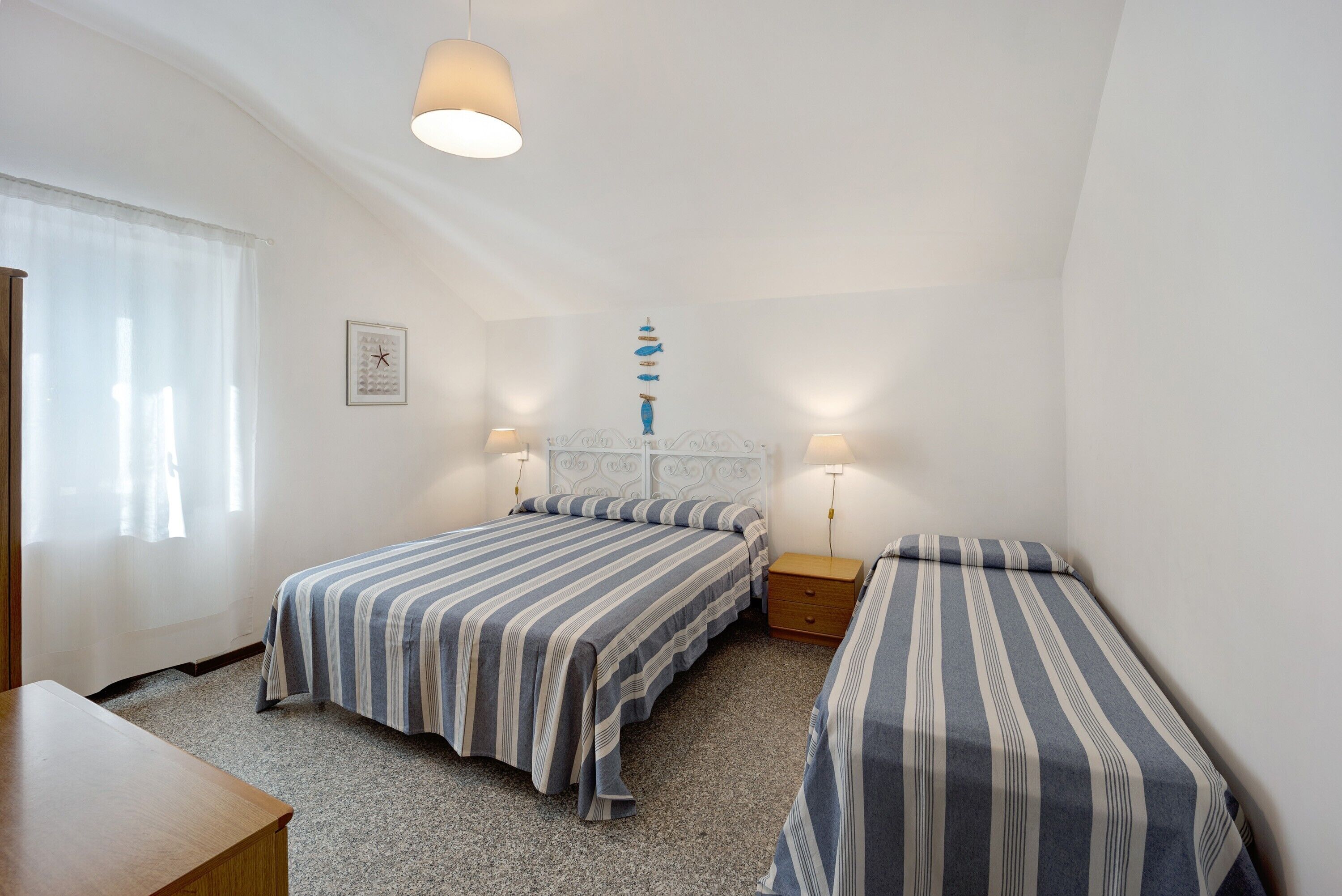 1 makuuhuone, silitysrauta/-lauta, ilmainen Wi-Fi, vuodevaatteet