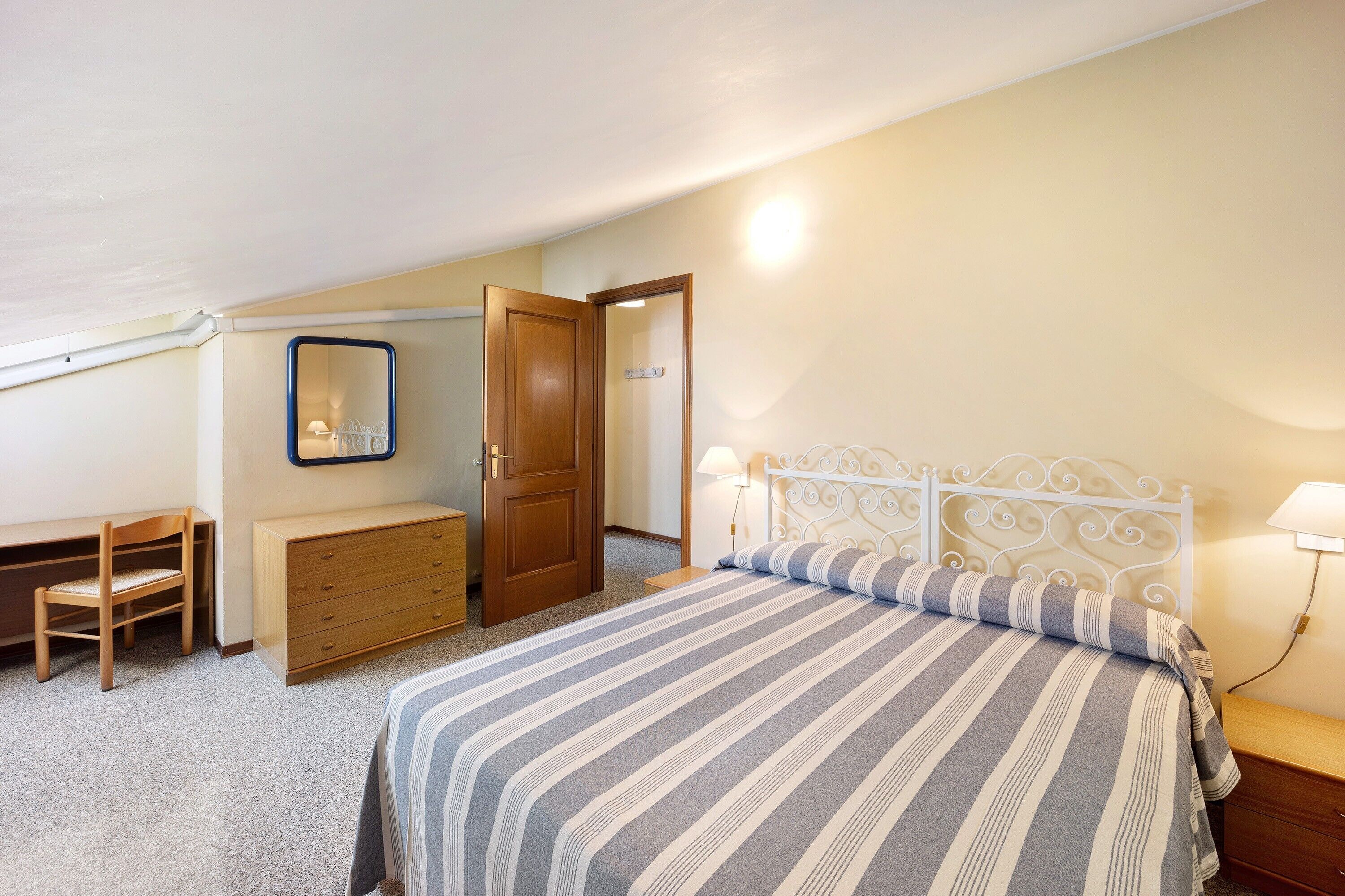 1 bedroom, iron/ironing board, free WiFi, bed sheets